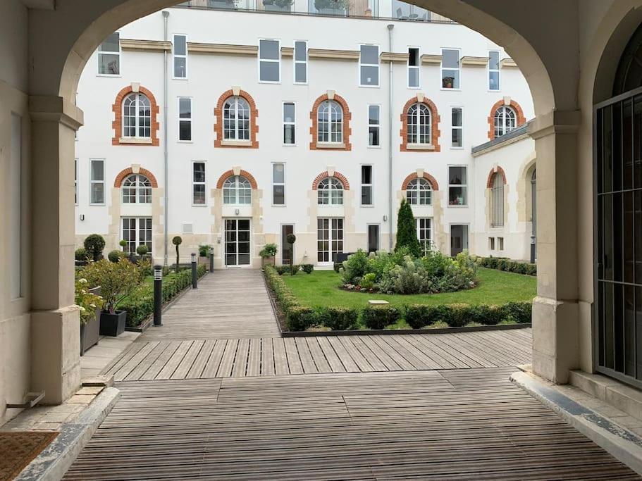 Studio Terrasse, Ancienne Maison De Champagne Reims Exterior photo